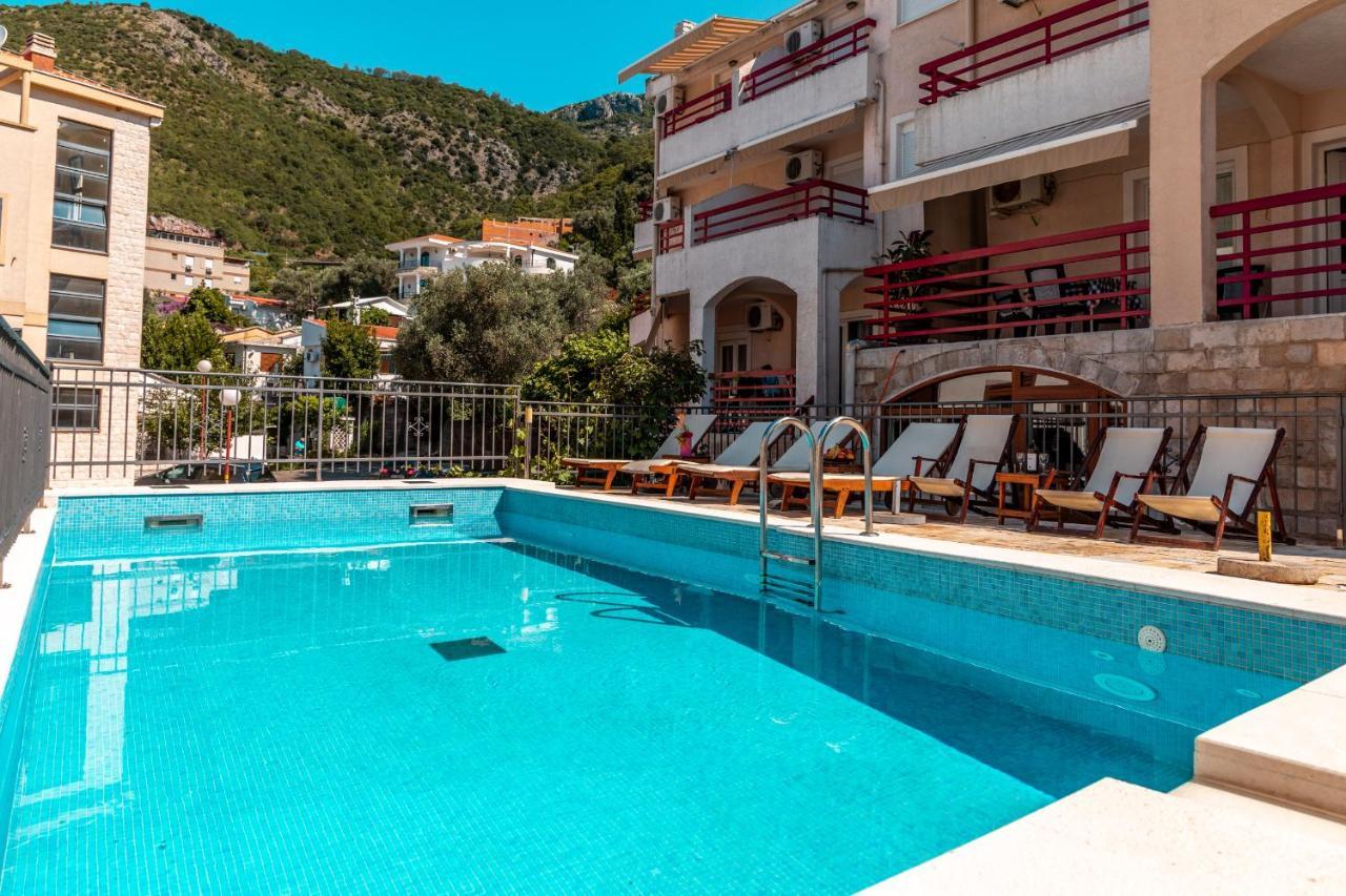 Villa Savovic Petrovac المظهر الخارجي الصورة