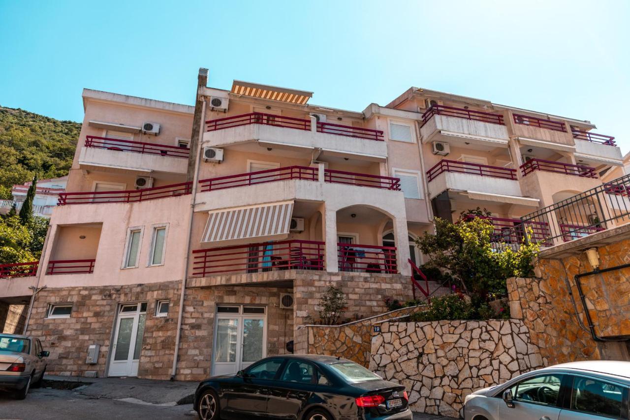 Villa Savovic Petrovac المظهر الخارجي الصورة